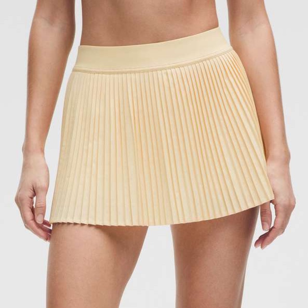 🔥Lululemon Varsity High-Rise Pleated Tennis Skirt Butter Cream SIZE 6